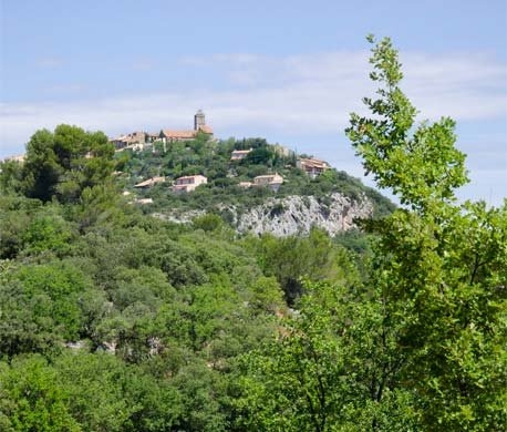 83-St-Julien-le-Montagnier_1